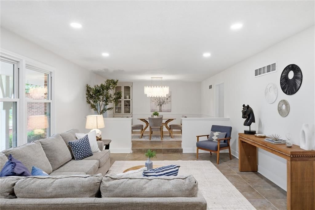 12444 Leavenworth Road — photo 12