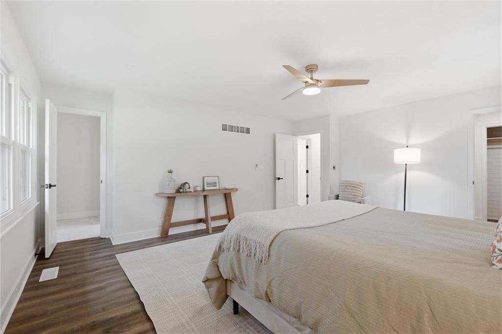 12444 Leavenworth Road — photo 33