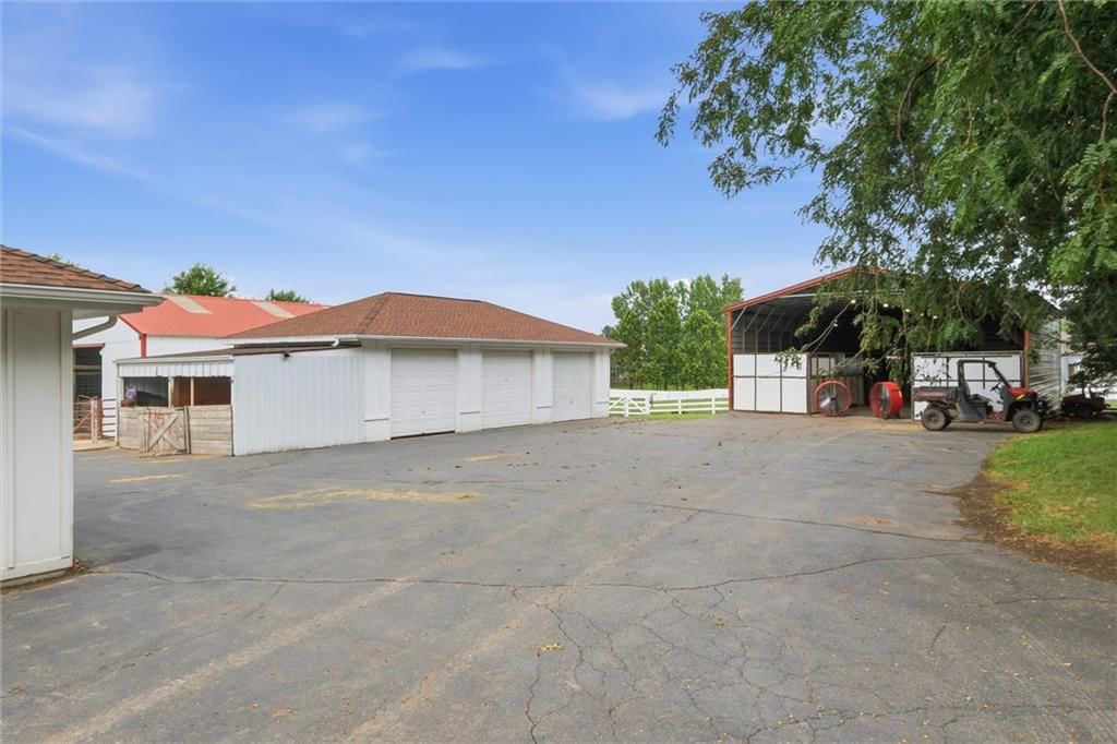 12444 Leavenworth Road — photo 79
