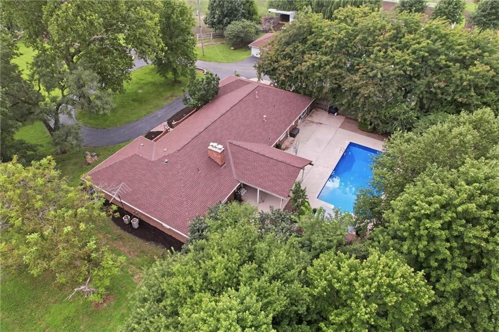 12444 Leavenworth Road — photo 96