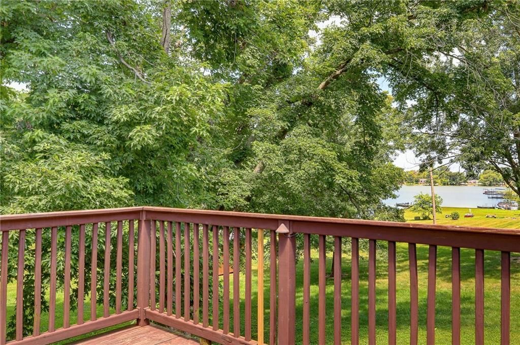 1105 Lake Manor Drive — photo 31