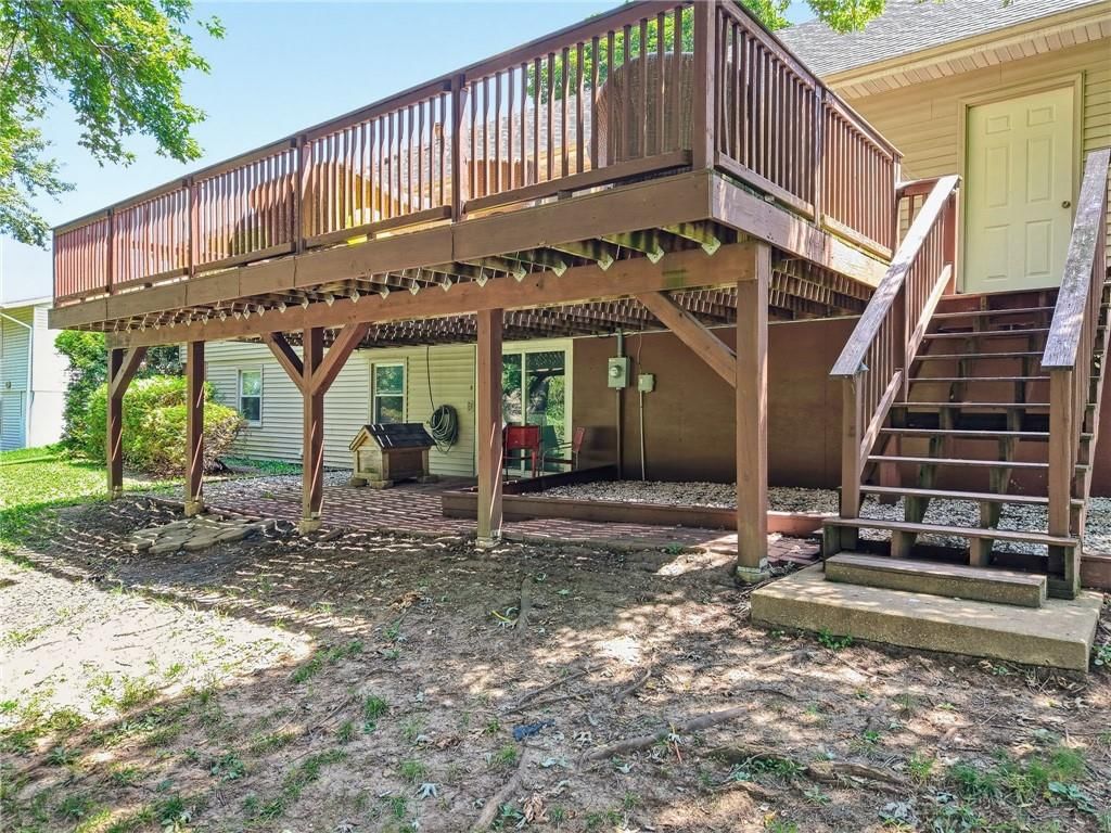 1105 Lake Manor Drive — photo 33