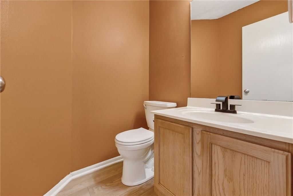 8124 N Elmwood Avenue — photo 12