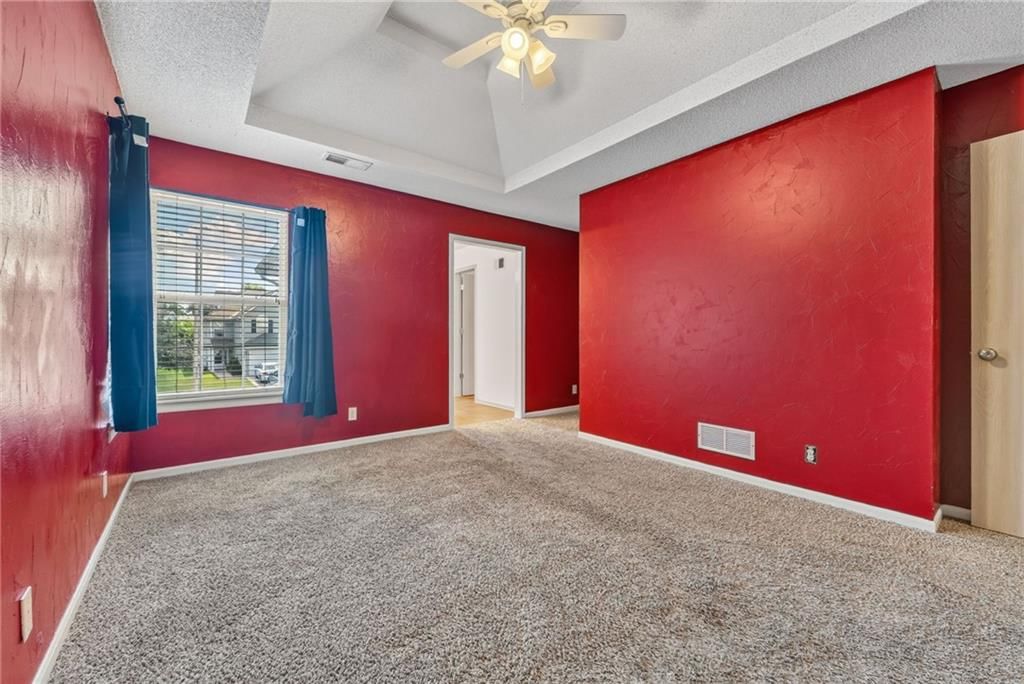8124 N Elmwood Avenue — photo 14