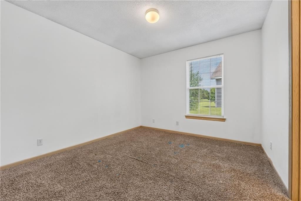 8124 N Elmwood Avenue — photo 22