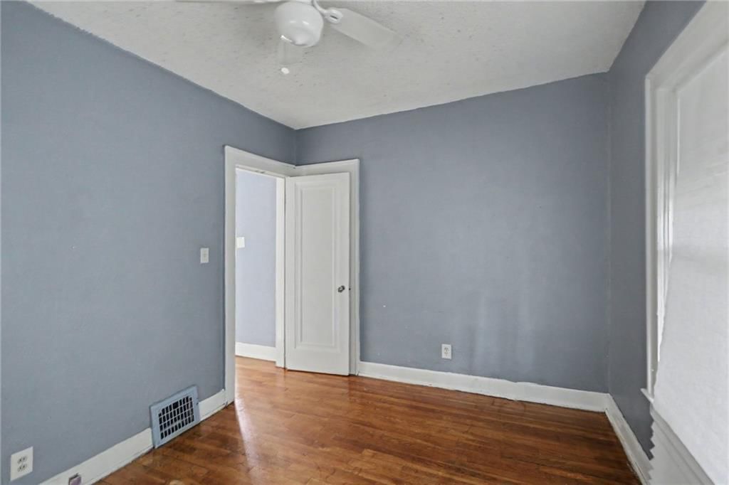 2405 E 68th Street — photo 14