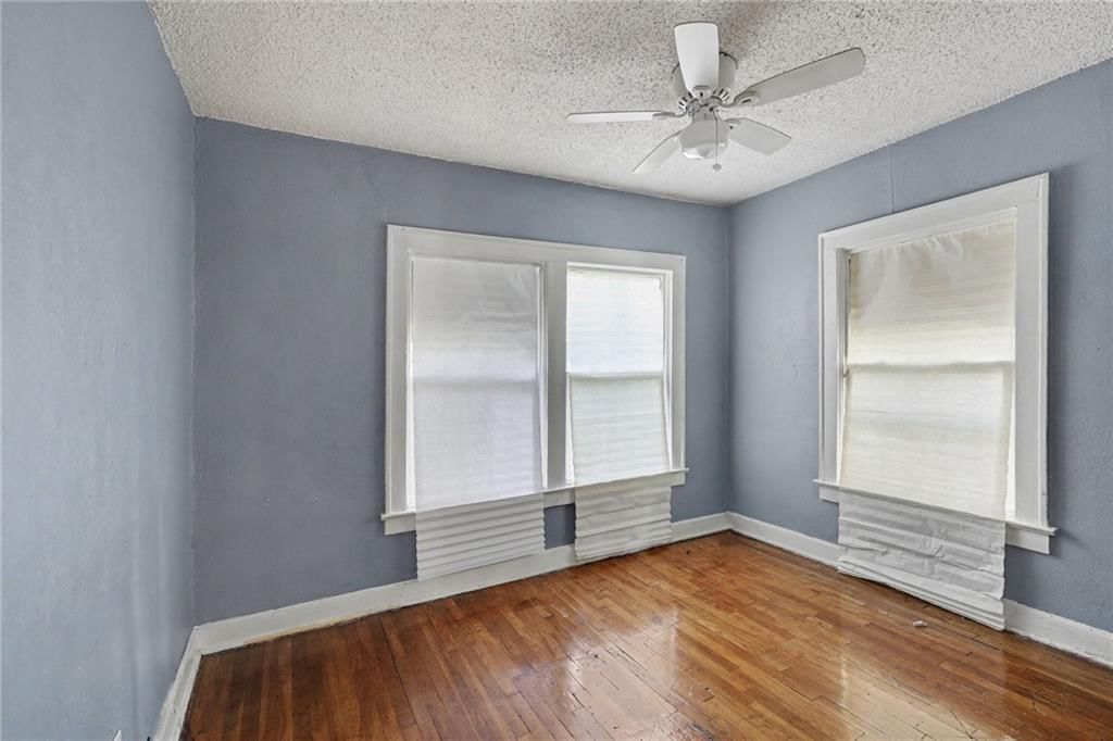 2405 E 68th Street — photo 15