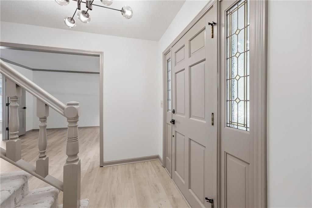 8009 Hallet Street — photo 4