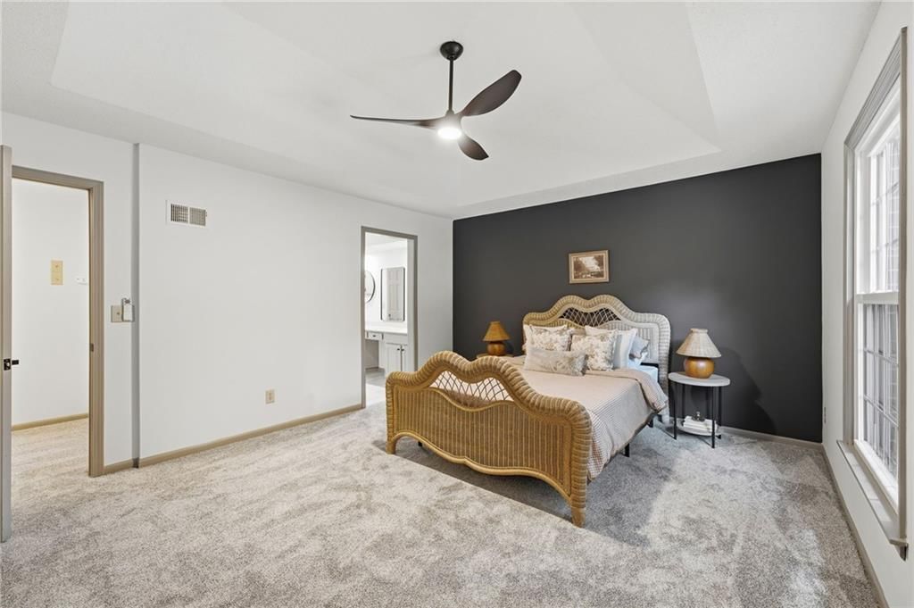 8009 Hallet Street — photo 23