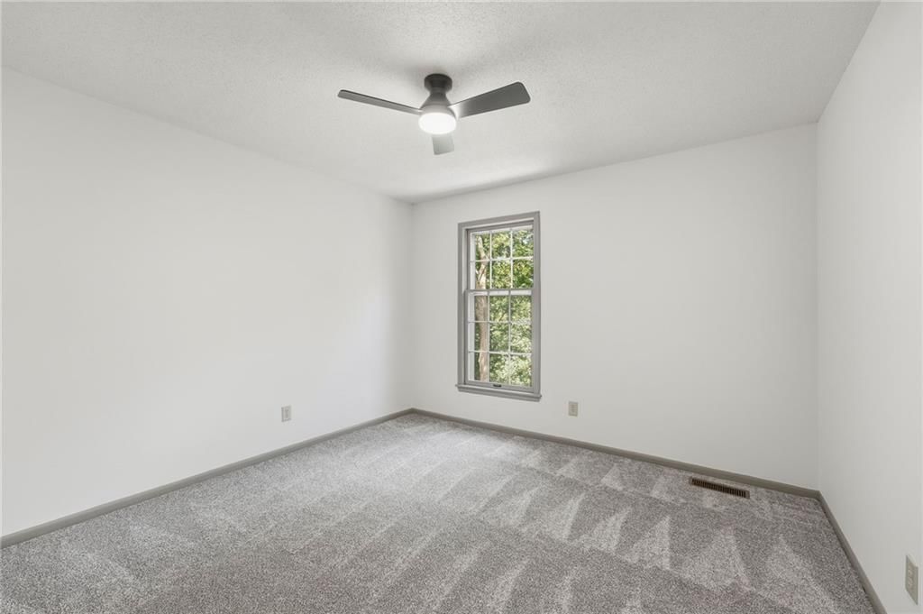 8009 Hallet Street — photo 30