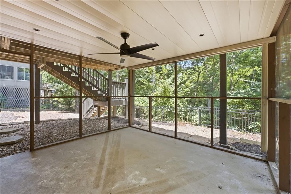 8009 Hallet Street — photo 39