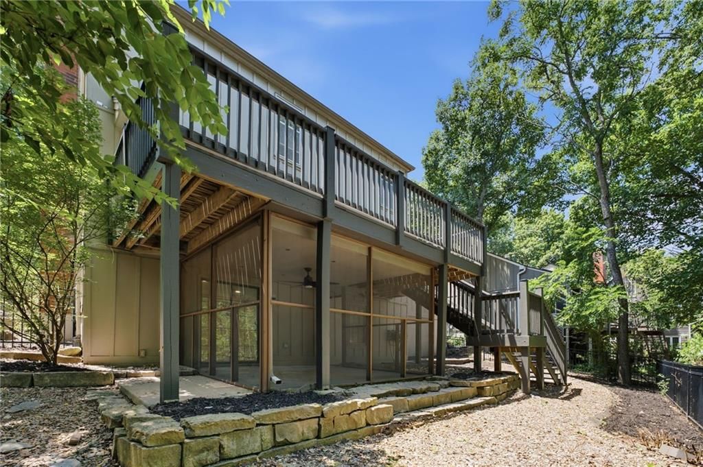 8009 Hallet Street — photo 45