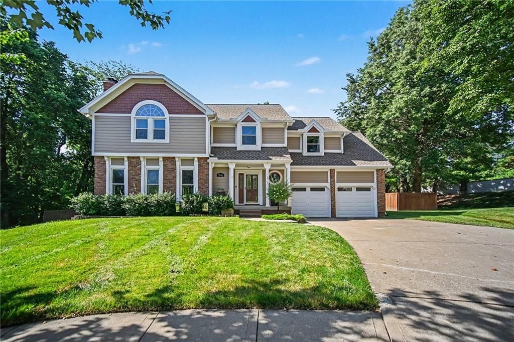 7641 N Lucerne Court, Kansas City, MO