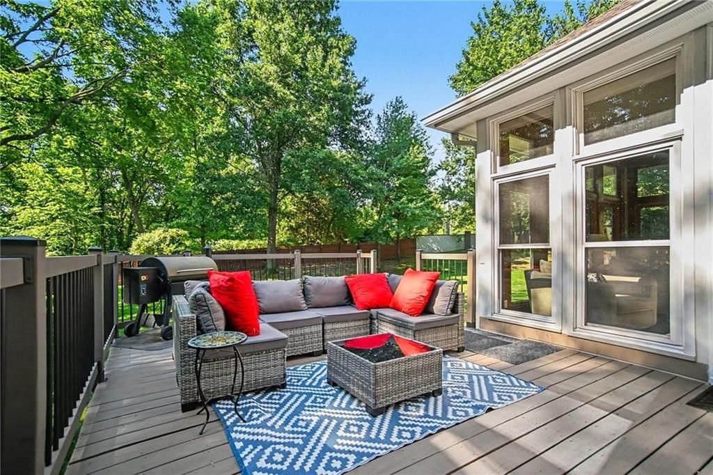 7641 N Lucerne Court — photo 33