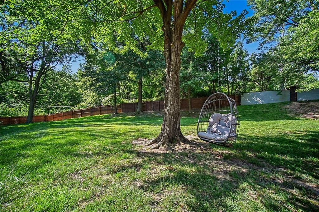 7641 N Lucerne Court — photo 35