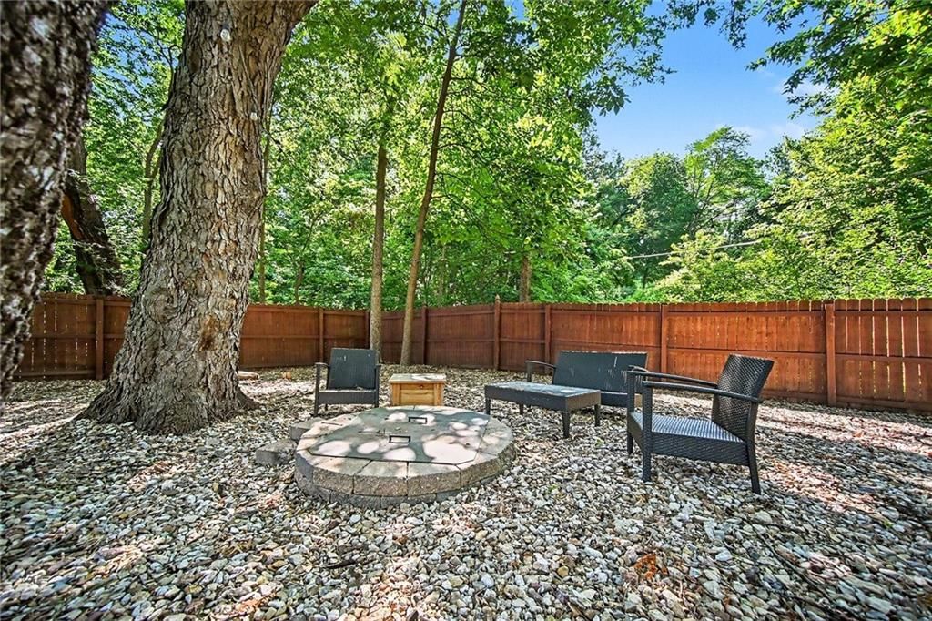 7641 N Lucerne Court — photo 36