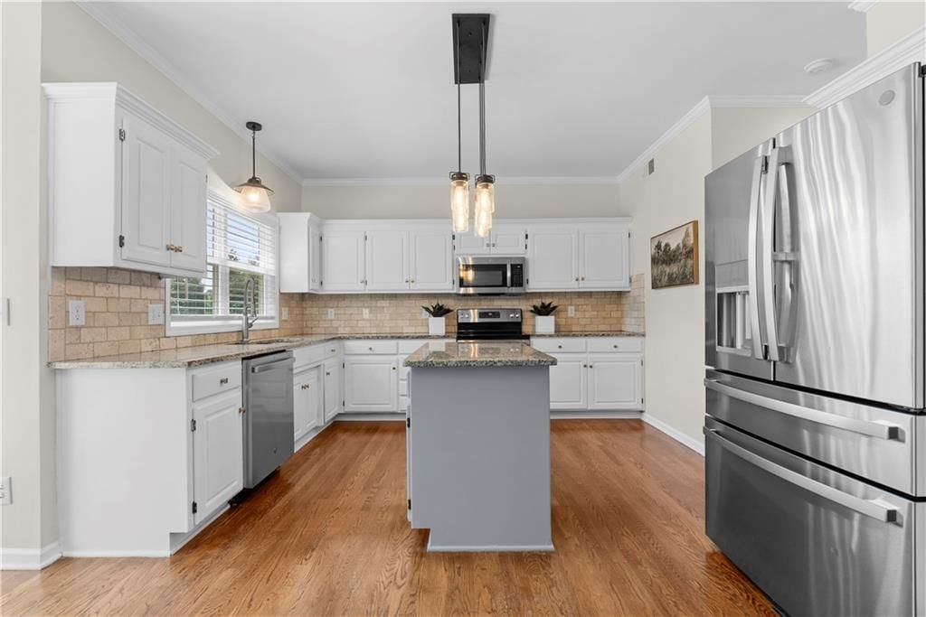 313 SW Seagull Street — photo 9