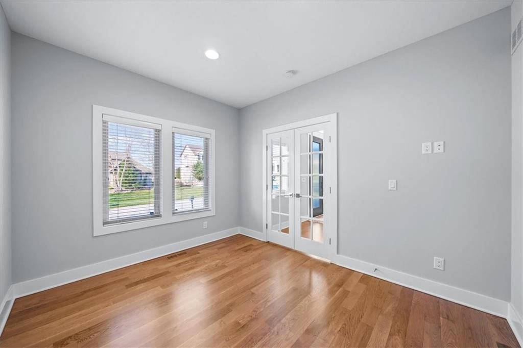 1744 NE Woodland Shores Lane — photo 6