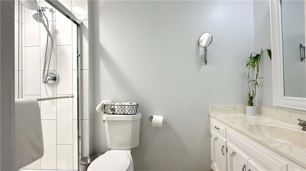 105 Broadway Street — photo 19