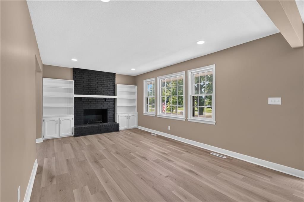 10508 E 241st Ter Terrace — photo 6