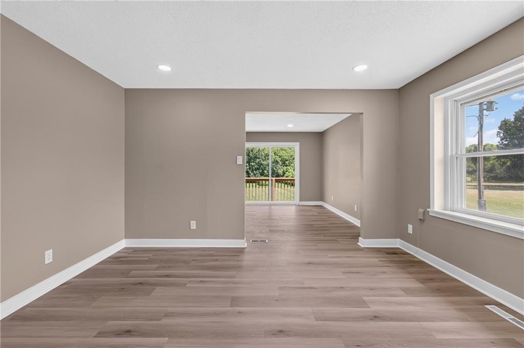 10508 E 241st Ter Terrace — photo 9