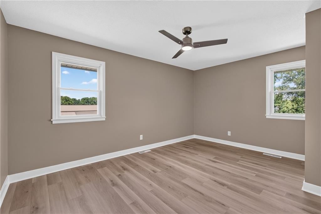 10508 E 241st Ter Terrace — photo 18