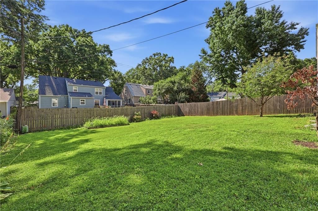 5516 Rosewood Street — photo 32