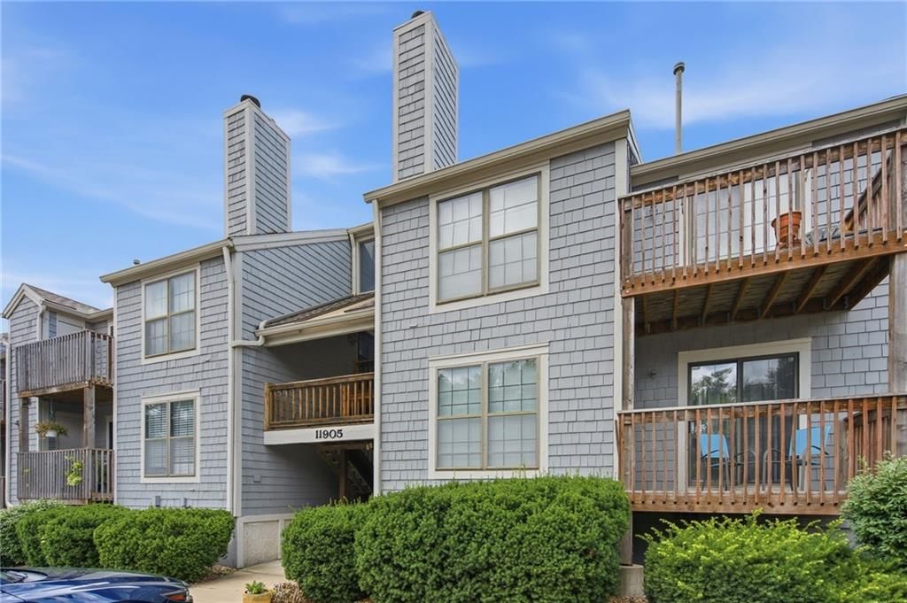 11905 W 58th Terrace, Shawnee, KS