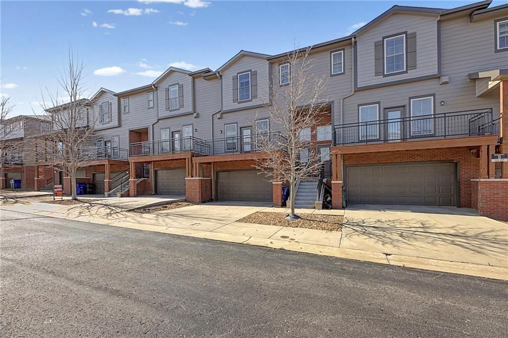 5245 Overland Drive — photo 3
