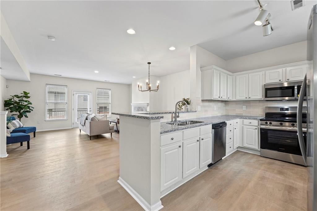 5245 Overland Drive — photo 18