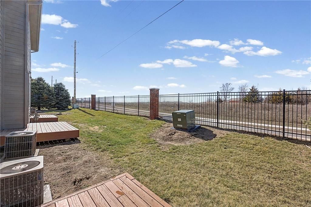5245 Overland Drive — photo 39