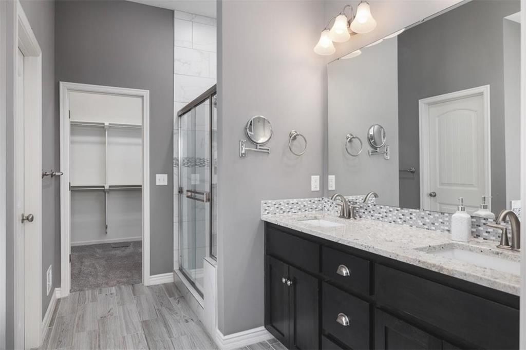 105 SE Griffin Street — photo 12