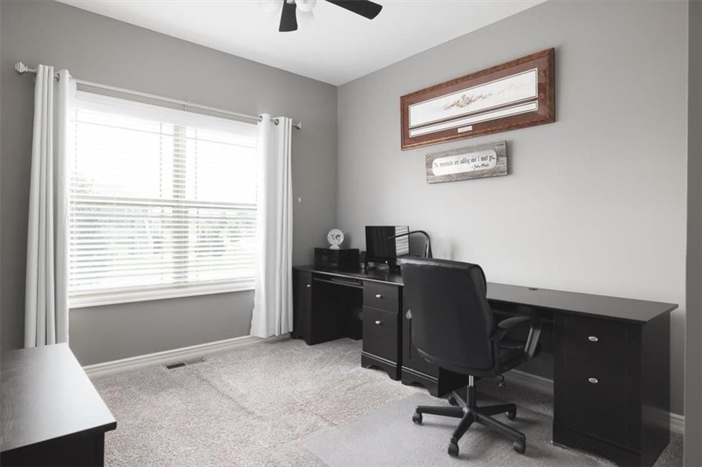 105 SE Griffin Street — photo 15