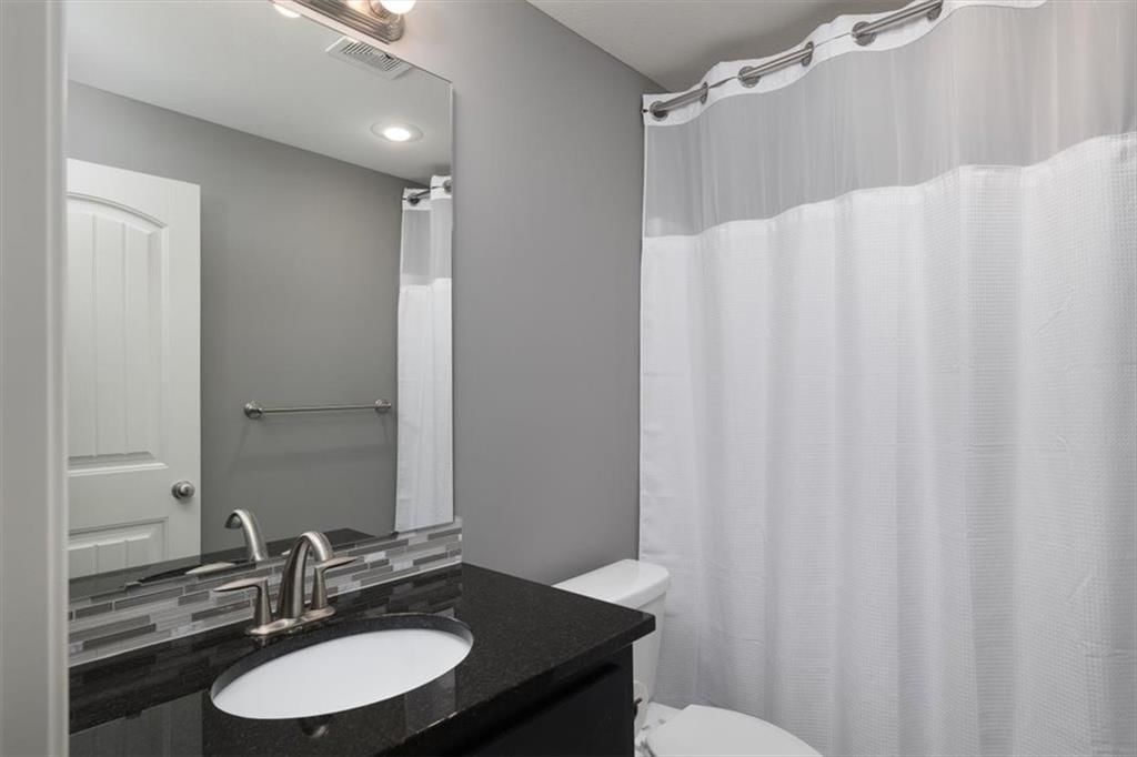 105 SE Griffin Street — photo 16