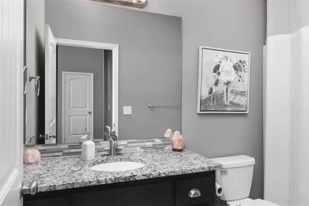 105 SE Griffin Street — photo 17