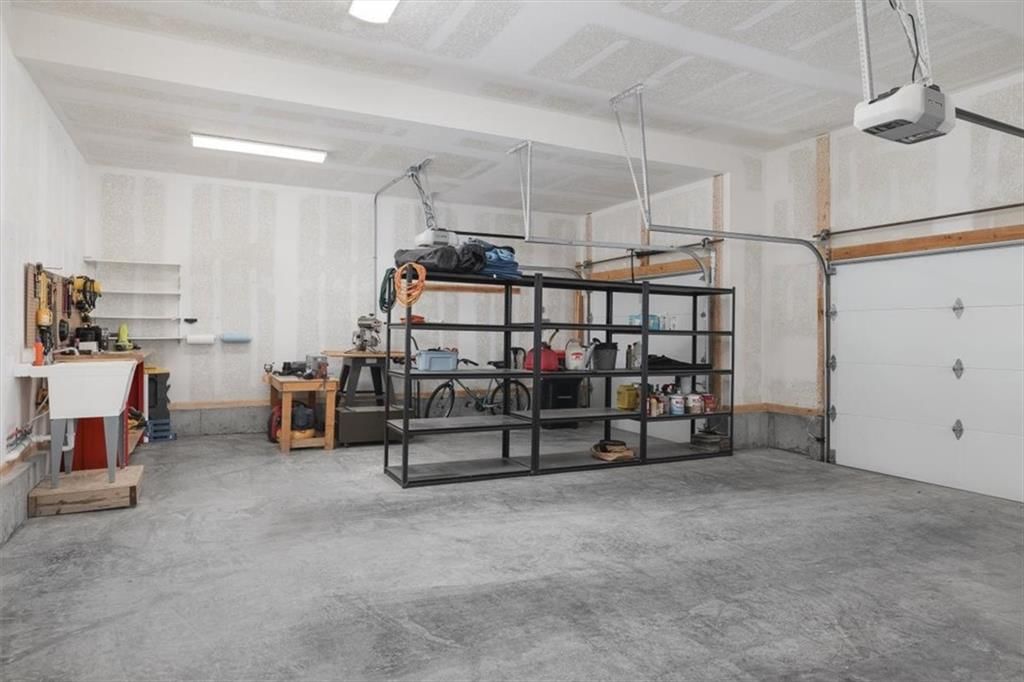 105 SE Griffin Street — photo 23