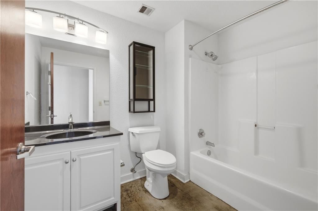 1535 Walnut Street — photo 21
