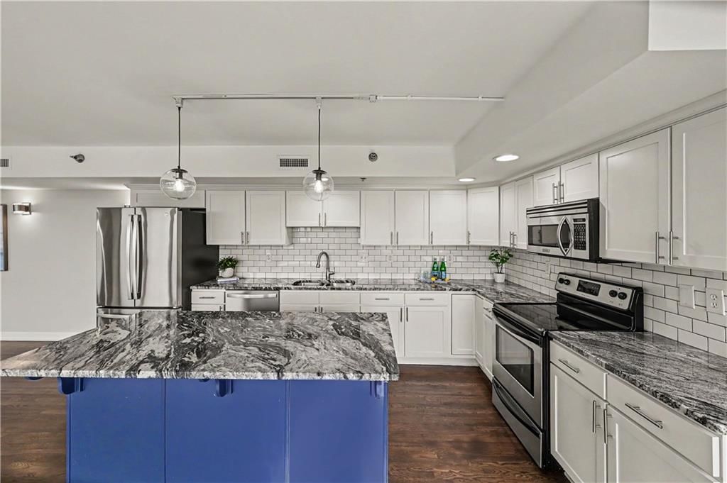 600 E Admiral Boulevard — photo 6