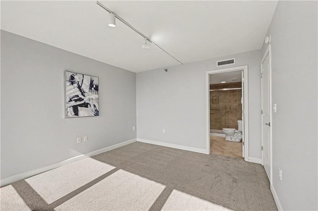 600 E Admiral Boulevard — photo 13