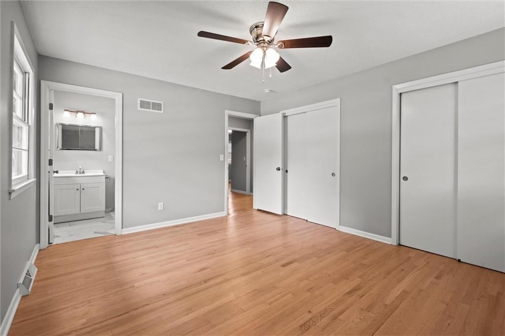 6100 Englewood Avenue — photo 20