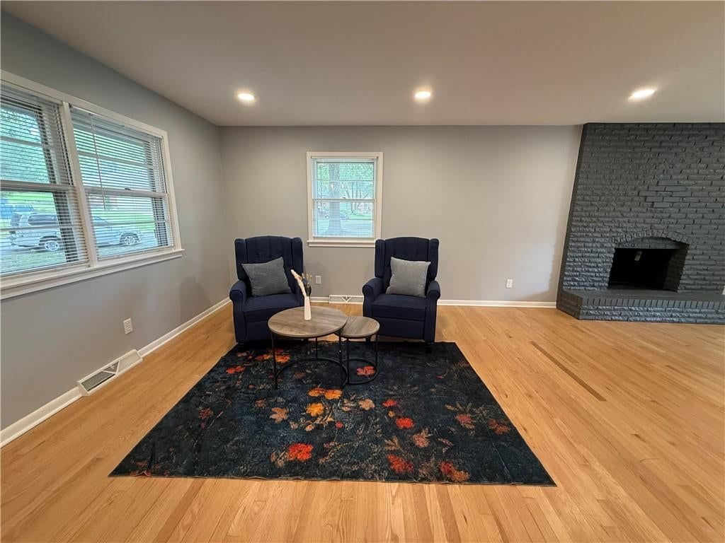 6100 Englewood Avenue — photo 33