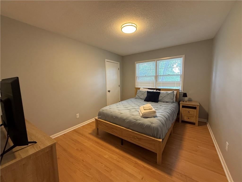 6100 Englewood Avenue — photo 37
