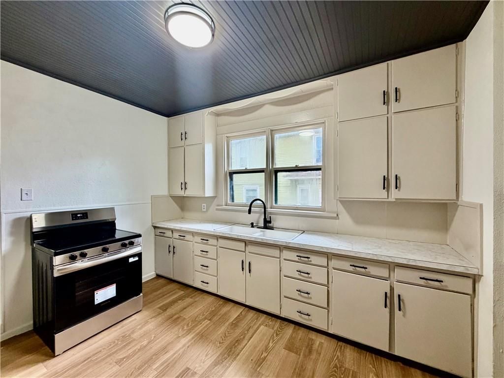 2819 Sacramento Street — photo 11