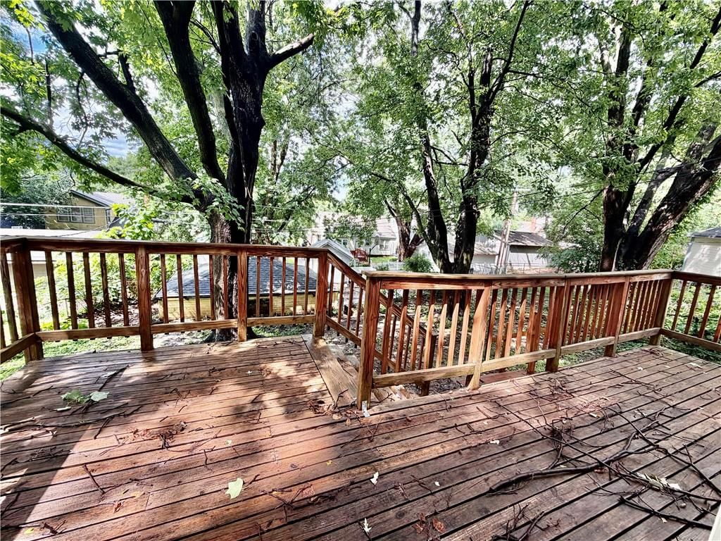 2819 Sacramento Street — photo 24