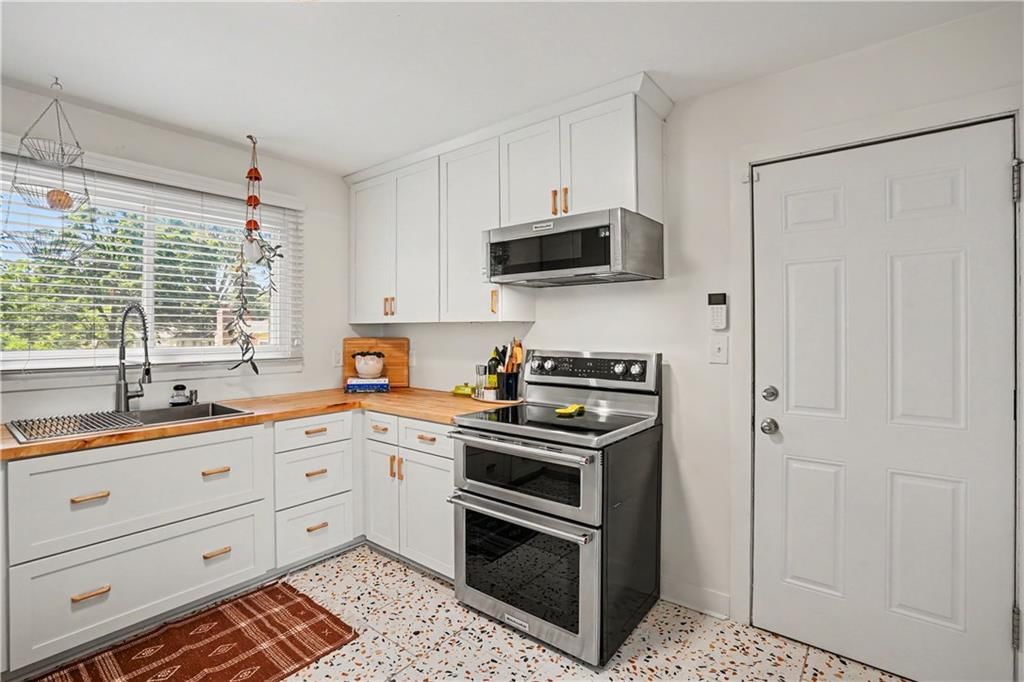 7110 Santa Fe Drive — photo 8