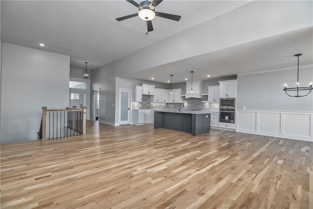 6010 Apache Drive — photo 8