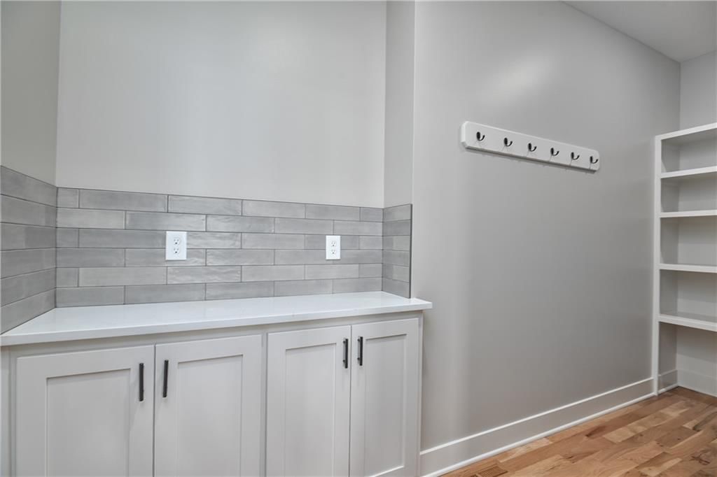 6010 Apache Drive — photo 14