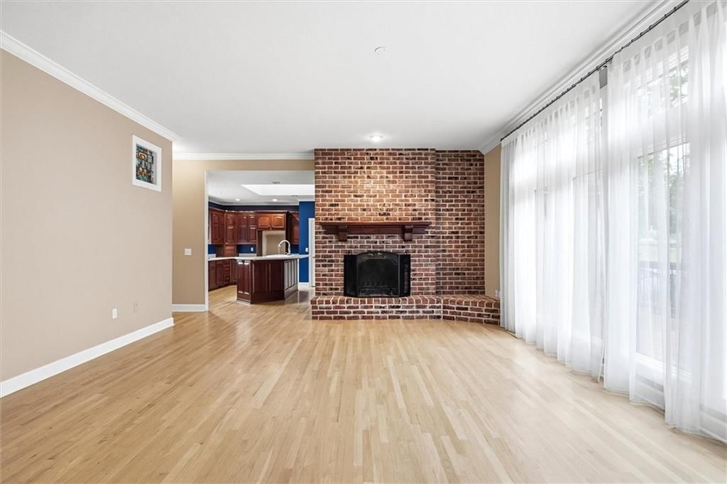 2530 Greenwood Drive — photo 7