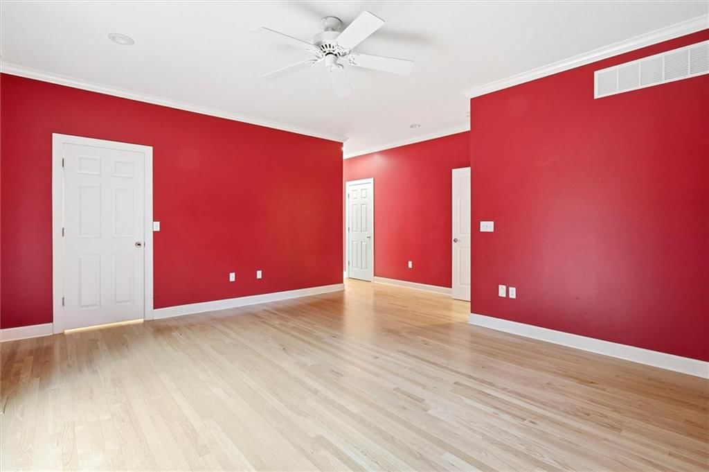 2530 Greenwood Drive — photo 20