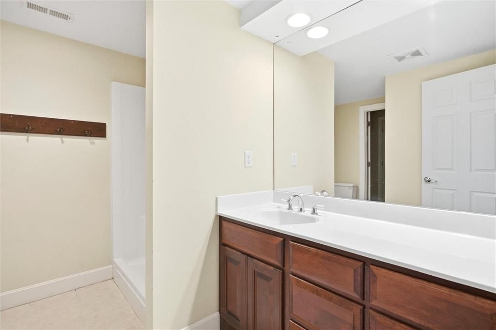 2530 Greenwood Drive — photo 25
